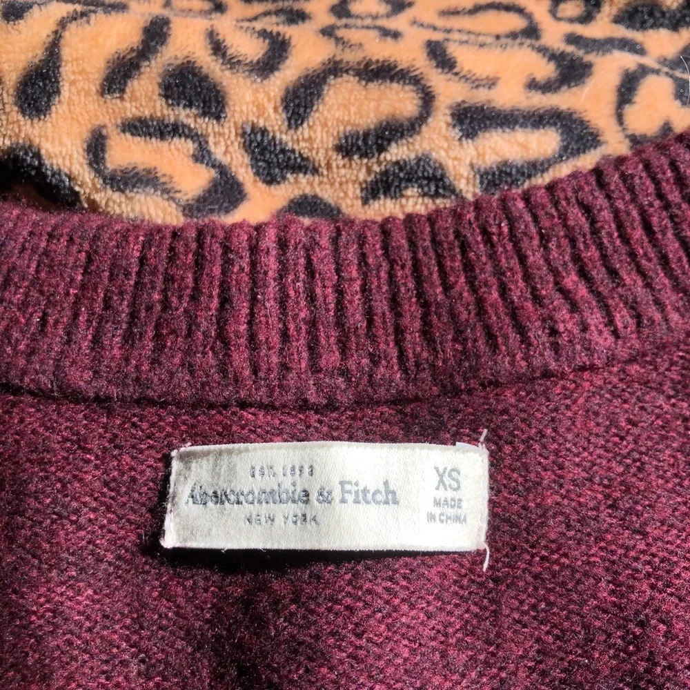 ABERCROMBIE AND FITCH sweater XS - Picture 5 of 6